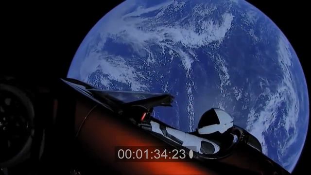 Elon Musk Falcon Heavy SpaceX Kırmızı Tesla Araba Uzayda! Space Man Don't Panic!