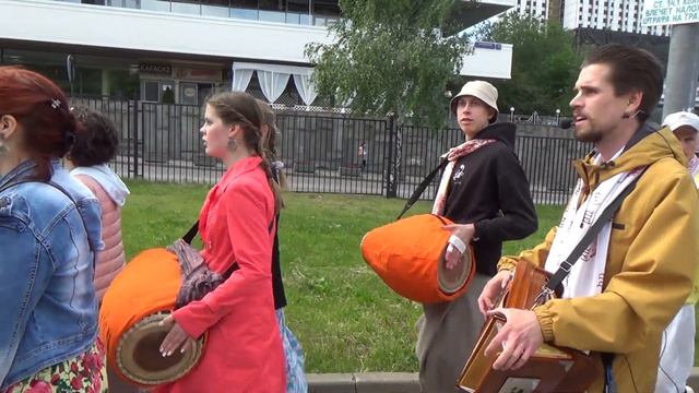 2023 06 11 Харинама Гаура Крипа. Партизанская. 2 часть. Harinama Gaura Kripa. Moscow. Partizanskaya смотреть онлайн