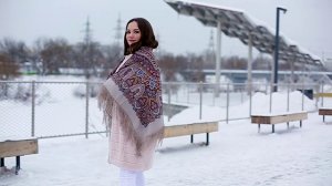 Платок шерстяной с шелковой бахромой "Пряничный домик", вид 2