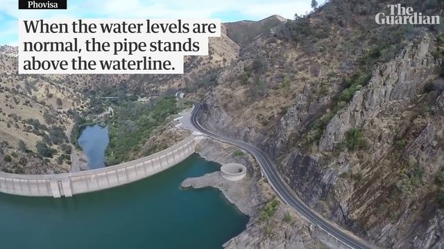 California 'Glory Hole' drains reservoir after heavy rains смотреть онлайн