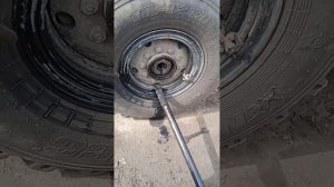 Снятие полуосей. Автомобиль Урал. Хруст в заднем мосте!