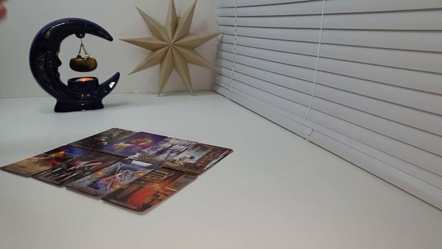 ЧТО ОН ХОЧЕТ ОТ МЕНЯ⁉️ЧЕГО ЖДЁТ⁉️✈ смотреть онлайн