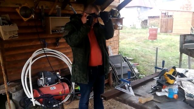 ручная циркулярная пила Dewalt пример использования пильного диска по металлу смотреть онлайн