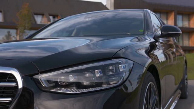 The New 2021 Mercedes S-Class S580 - Exterior, Interior and Drive (Perfect Car 2021) смотреть онлайн