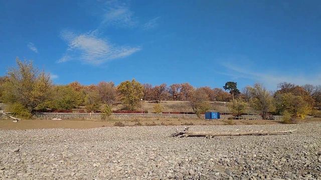 Набережная Тольятти, солнечный октябрь смотреть онлайн