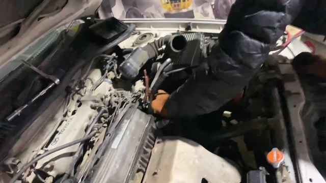 Как заводить двигатель, после долгого простоя зимой смотреть онлайн