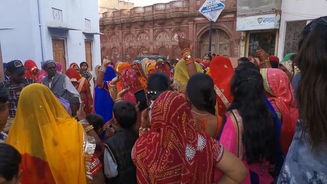 Две индийские свадьбы, Биканер, Раджастан. Two Indian weddings, Bikaner, Rajasthan смотреть онлайн
