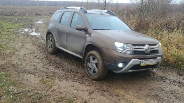 Дастер на штатной летней резине по грязюке! смотреть онлайн