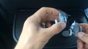 Не подходят ролики для душевой кабины. В стекле два отверстия?