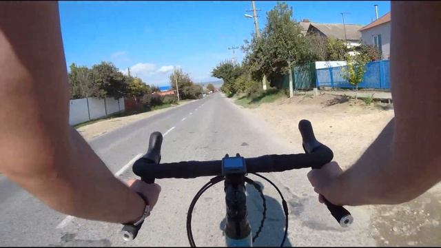 Осенняя поездка по шоссе на велосипеде. Гай-Кодзор. смотреть онлайн