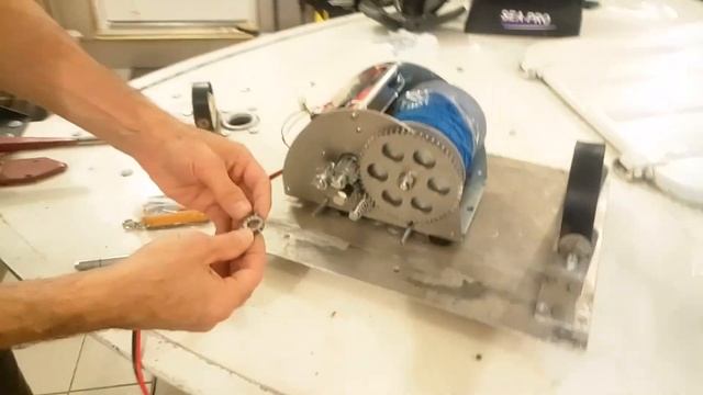 Якорная лебедка SEA-PRO 45. Установка. Эксплуатация. Ремонт. ЧАСТЬ 2 смотреть онлайн