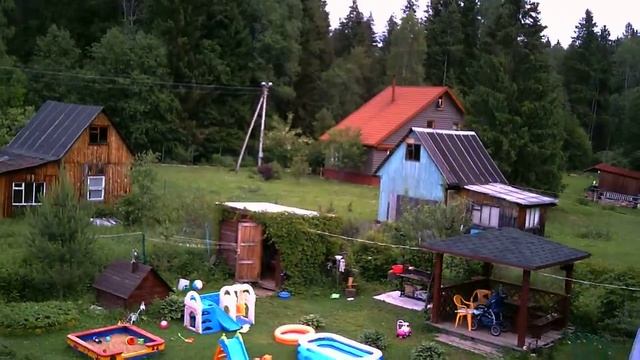 FPV квадрокоптер, подсматриваем за соседями с трансляцией по видеокамере смотреть онлайн