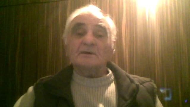 Гуляем.В.Маяковский.Читает А.Пир-Будагян. смотреть онлайн
