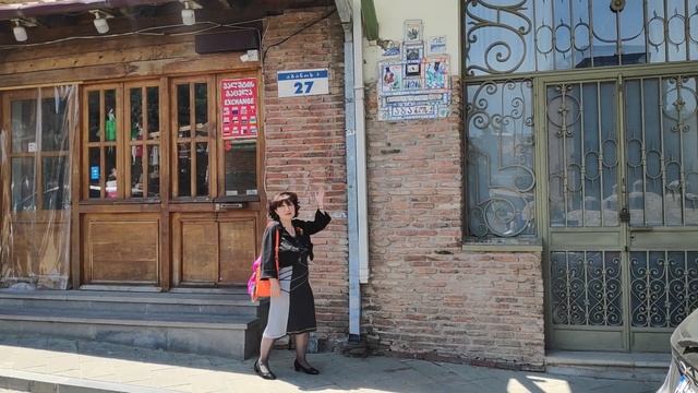 Экскурсия по Тбилиси. Район серных бань, инжировое ущелье, водопад. смотреть онлайн