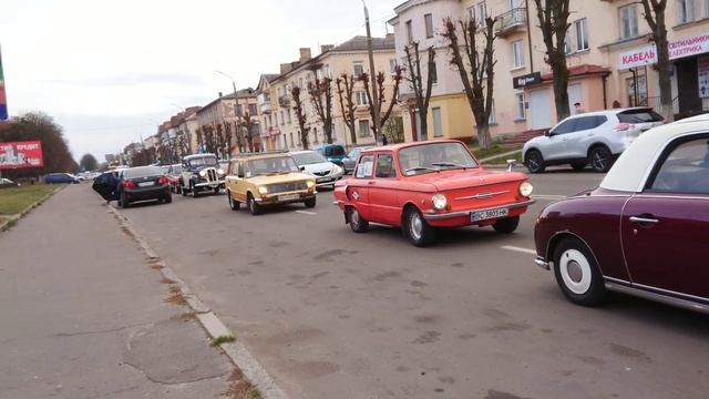 Ретро Авто на Дороге смотреть онлайн