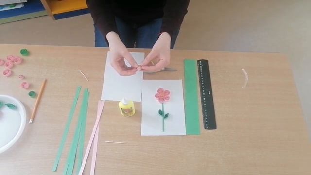 Мастер-класс по технике квиллинг "ЦВЕТОК" воспитателя Кузьминой Е.А. смотреть онлайн