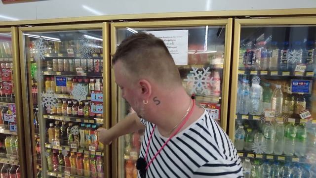 ПАТТАЙЯ. УЖАС, А НЕ ЕДА! ФУД-КОРТ ТЕРМИНАЛ 21. "РУССКАЯ" УЛИЦА. ЦЕНТРАЛЬНЫЙ ПЛЯЖ. PATTAYA смотреть онлайн