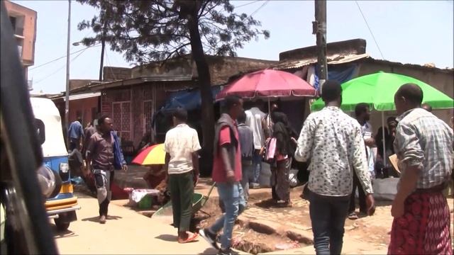 Ethiopian Town Street View 1/2 смотреть онлайн