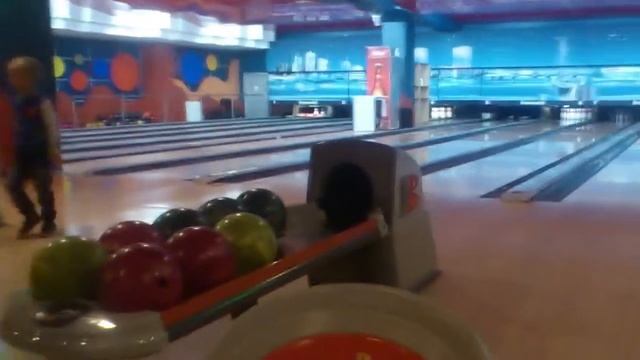 ТРК Гулливер. Боулинг. смотреть онлайн