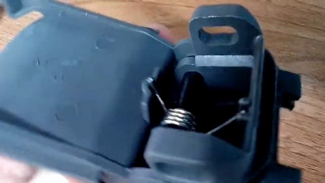 Ручка дверная внутренняя правая, левая Iveco TurboDayli 93926687 038170 503474355 503642770 смотреть онлайн