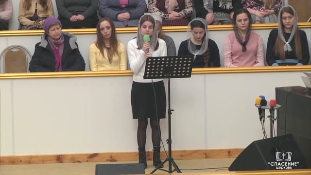 Передо мной огромнейшее поле / Стихотворение смотреть онлайн