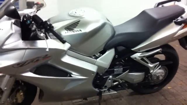 HONDA VFR 800 V-TEC ABS смотреть онлайн