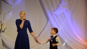 Трогательное стихотворение мамы и сына перед началом танца «Мой сын»