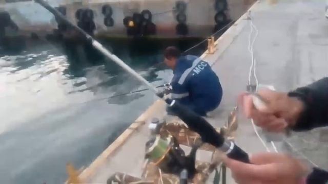 Рыбалка в Ялте 07.04.2019 Ловля Кефали смотреть онлайн