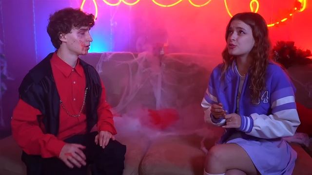 Демон Преследует меня! Я Попала в Семью Вампиров! смотреть онлайн