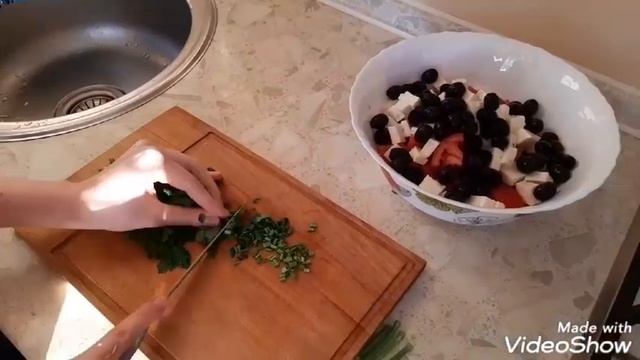 Шарон София!!!Ученики готовят!!!???Греческий салат!??? смотреть онлайн