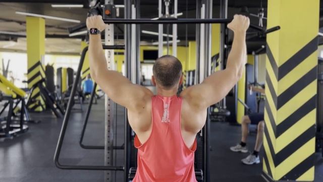 Перестаньте делать тягу верхнего блока так! (Основные ошибки) смотреть онлайн