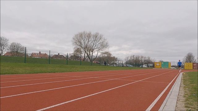 320 Marathon Training Episode 04 | Yasso Intervals 10x800 | Nike Zoom Fly 3 смотреть онлайн