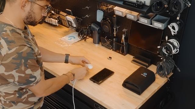 A Real BUDGET Student Tech Backpack | College EDC Tour! смотреть онлайн