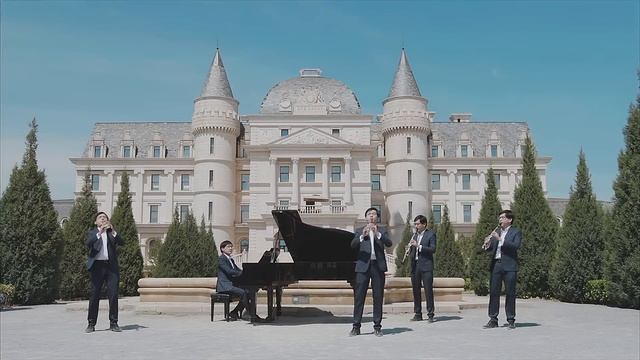 One Man Plays Many Roles! A Symphonic All-Rounder Delivers “Por Una Cabeza” With Three Instruments смотреть онлайн