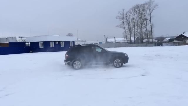 BMW X3 3.0i E83 xDrive snow drift Russia смотреть онлайн