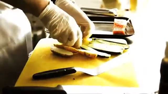 Merrychef Eikon E4 Accelerated Cooking Oven Demonstration смотреть онлайн