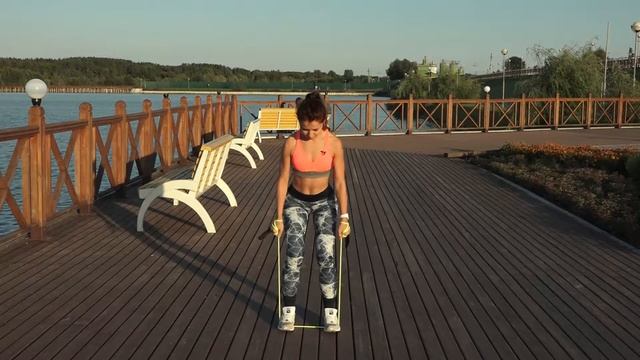 УПРАЖНЕНИЯ ДЛЯ МЫШЦ СПИНЫ И ПЛЕЧ смотреть онлайн