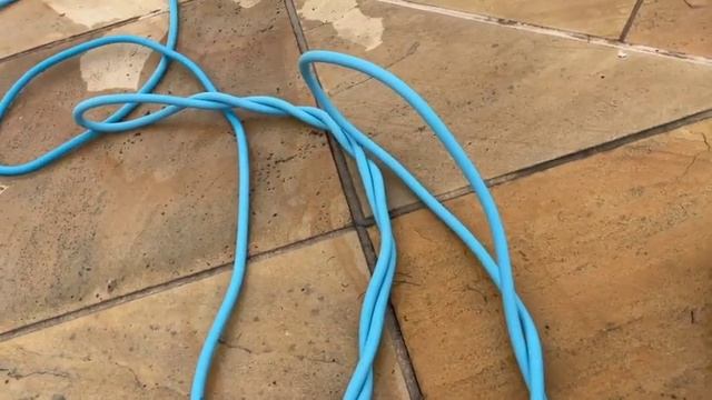 Robotic Pool Cleaner review. One not to buy. Robo tec. Best robot isn't this one. Swimming pool смотреть онлайн