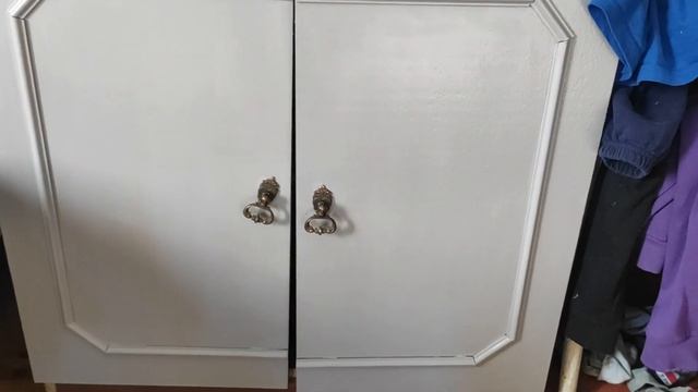 РЕСТАВРАЦИЯ СОВЕТСКОЙ ТУМБЫ. ПЕРЕДЕЛКА МЕБЕЛИ. МЕЛОВАЯ КРАСКА смотреть онлайн