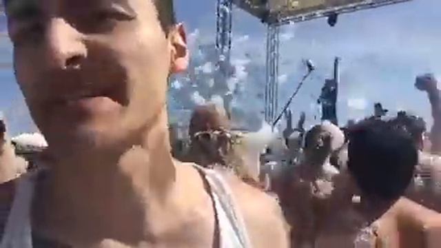 На отдыхе Rasha_Mc (Рашид Мамаев) смотреть онлайн