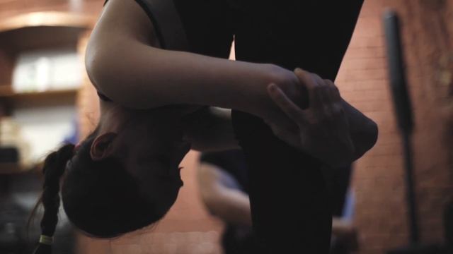 Mitchell Burnett Jivamukti Yoga / Nym yoga смотреть онлайн