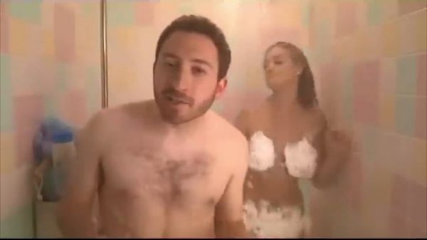 Извращенки в ванне