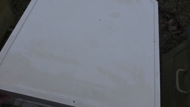 Как зимуют ПЧЕЛЫ в декабре в УЛЬЯХ РАЗНЫХ ТИПОВ. смотреть онлайн