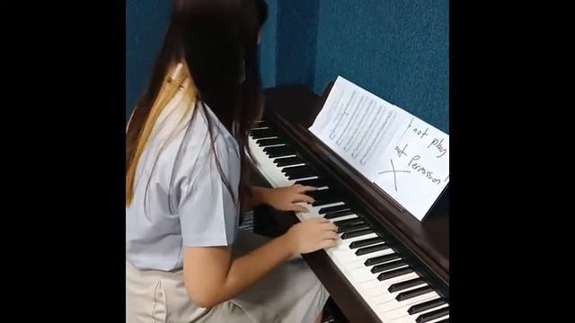 BLOOMSBURY'S NEW DIGITAL PIANO REVEAL смотреть онлайн
