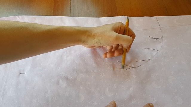 ЛАЙФХАК Как перенести любую выкройку на ткань? | Мои швейные хитрости и заметки смотреть онлайн
