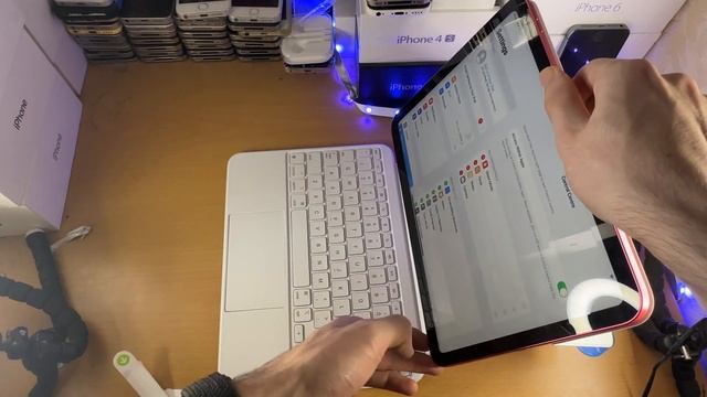 How To Connect Magic Keyboard Folio to iPad 10th Generation! (2022 Gen 10) смотреть онлайн