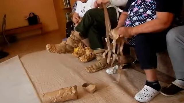 Лапти бумажные Почтой России работа аниматорам зарплата наличкой все деньги с продажи билетов! смотреть онлайн