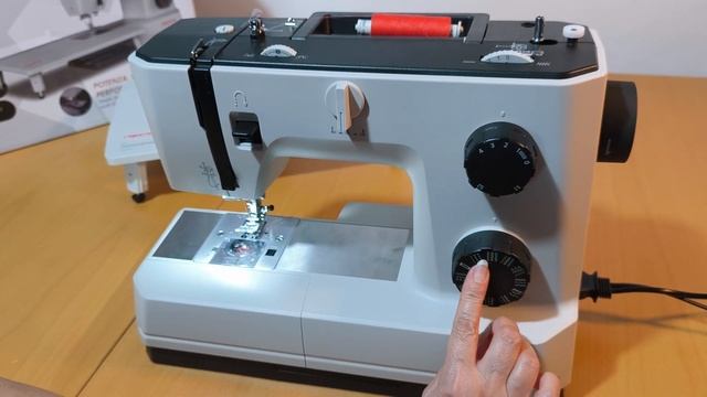 Presentazione,caratteristiche ed utilizzo della Necchi Q132a смотреть онлайн