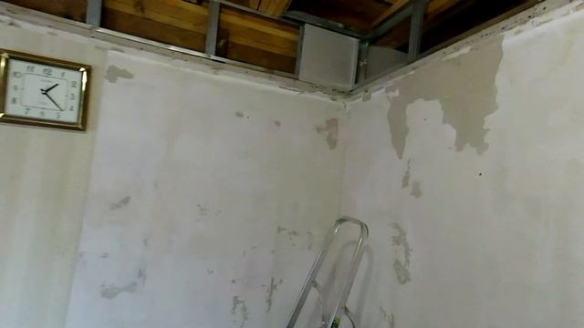 Наращиваем стены гипсокартоном. Автономное отопление дома. Зал почти готов! смотреть онлайн