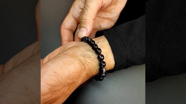 Мужской браслет из глазкового черного Агата и бусины ДЗИ "Волна судьбы" смотреть онлайн